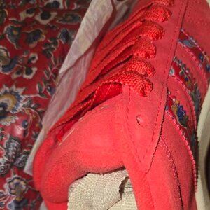 Adidas campus sneakers size 61/2